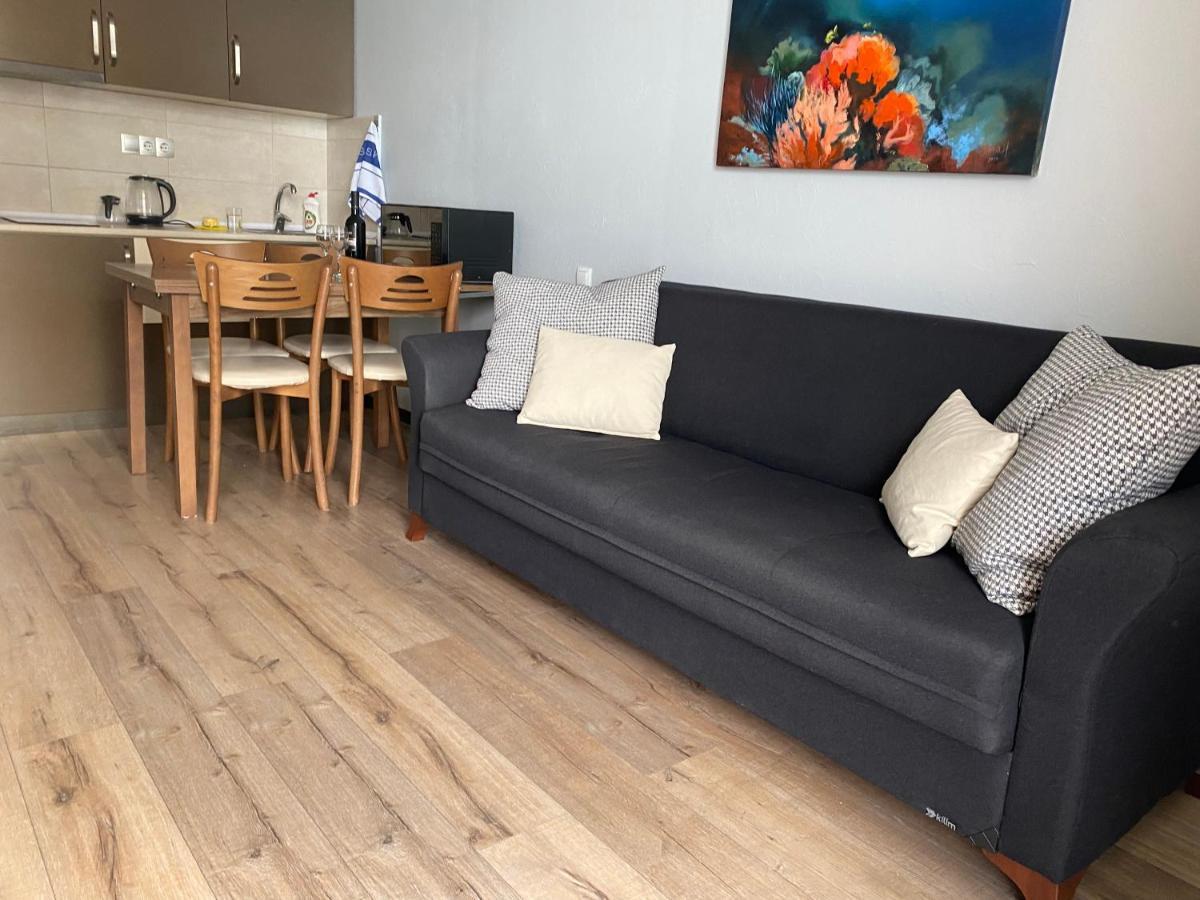 Sea Towers 2 Room Apartment บาทูมิ ภายนอก รูปภาพ