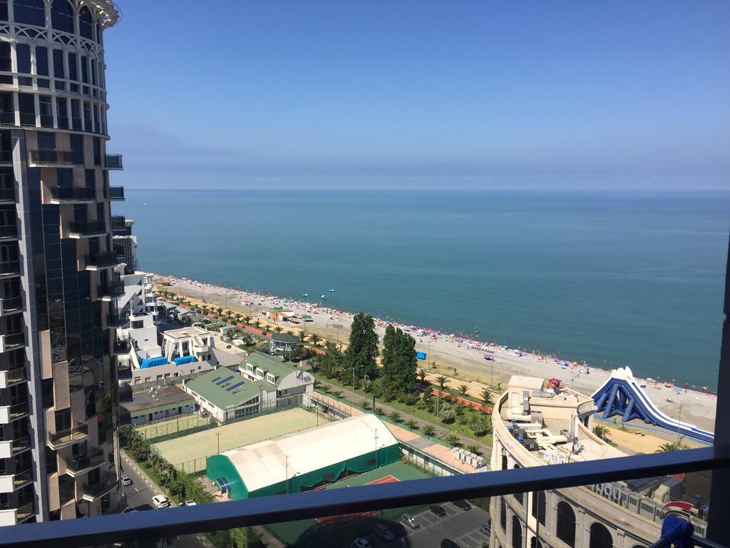 Sea Towers 2 Room Apartment บาทูมิ ภายนอก รูปภาพ